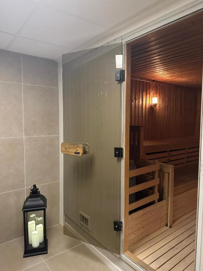 Almnaes Park Hotel Södertälje Eksteriør billede