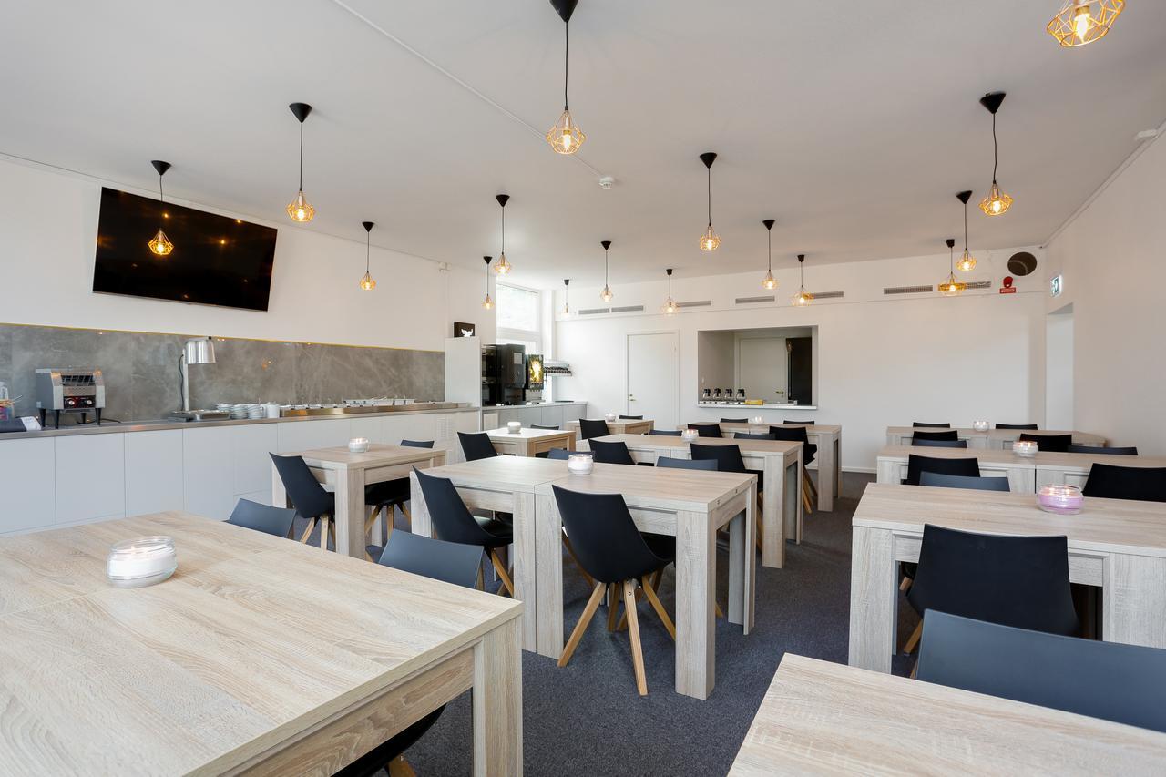 Almnaes Park Hotel Södertälje Eksteriør billede